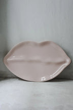 PLATO BESO ROSA