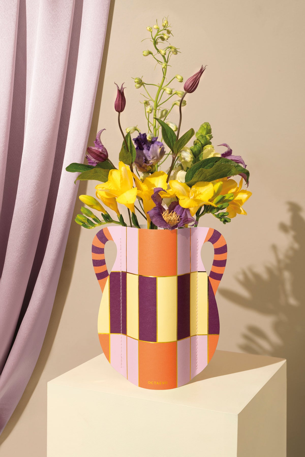 Mini jarrón de papel Octaevo 16,8 cm - CASA CULTO | Shop Online