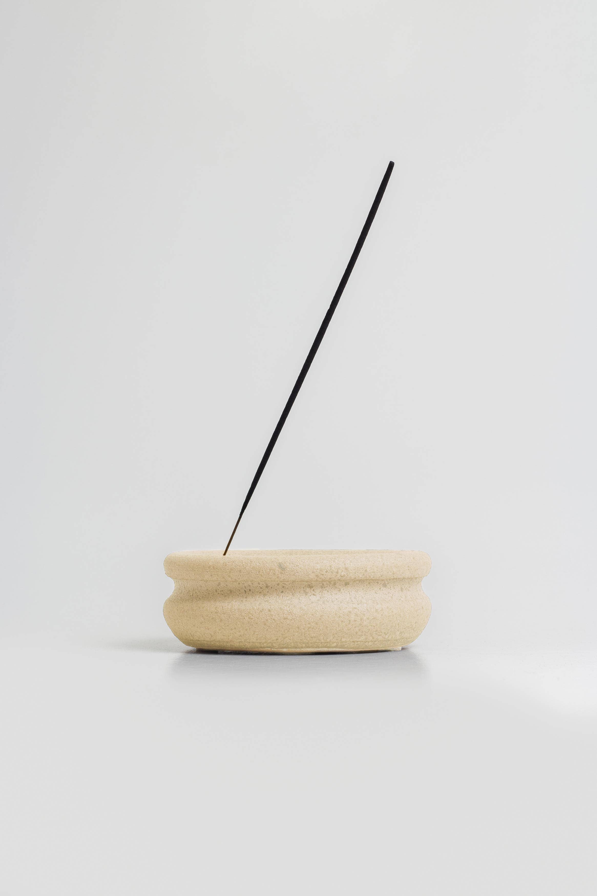 PORTA INCIENSO BEIGE - CASA CULTO | Shop Online