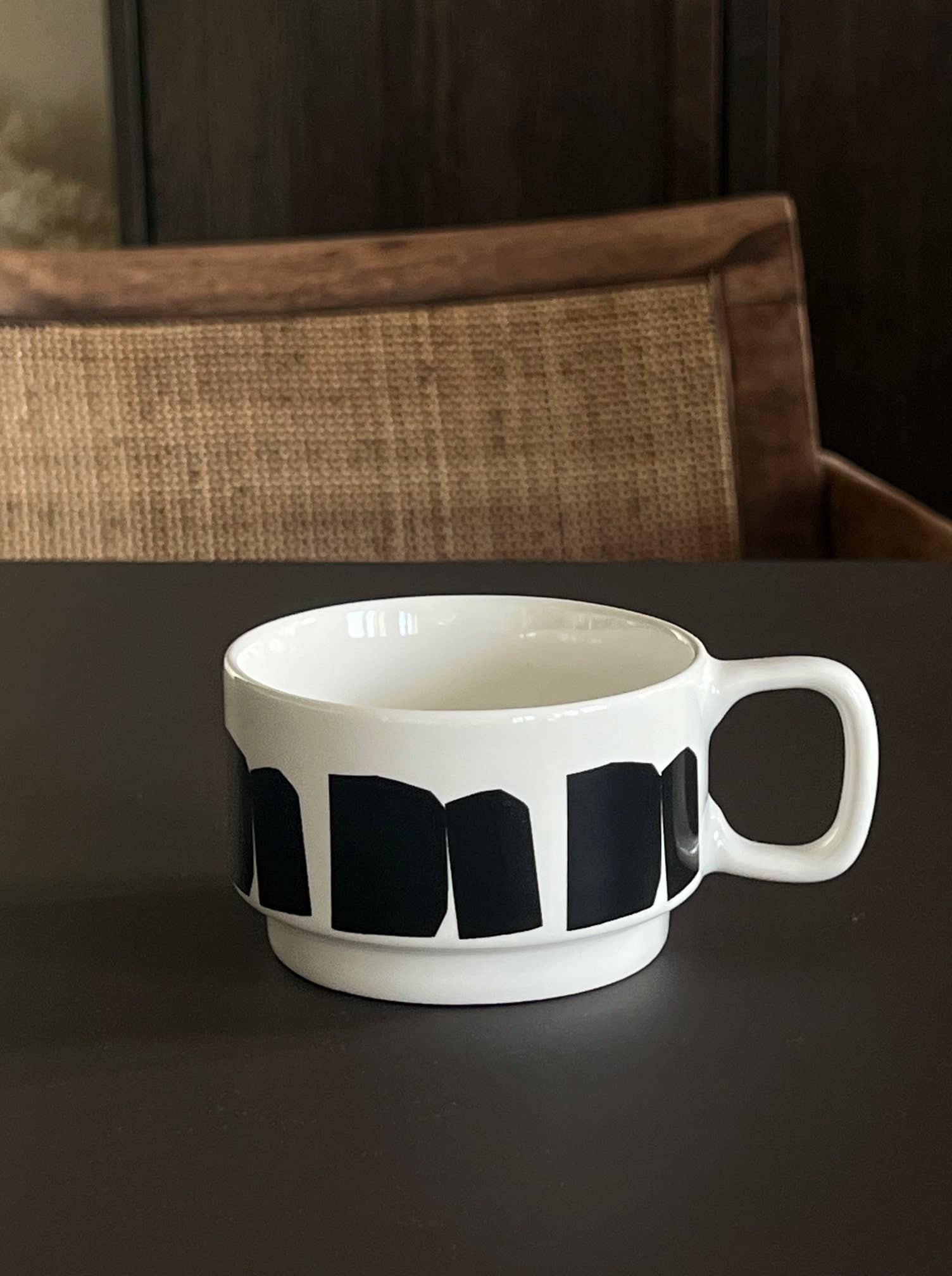 TAZA MODERN NEGRA - CASA CULTO | Shop Online